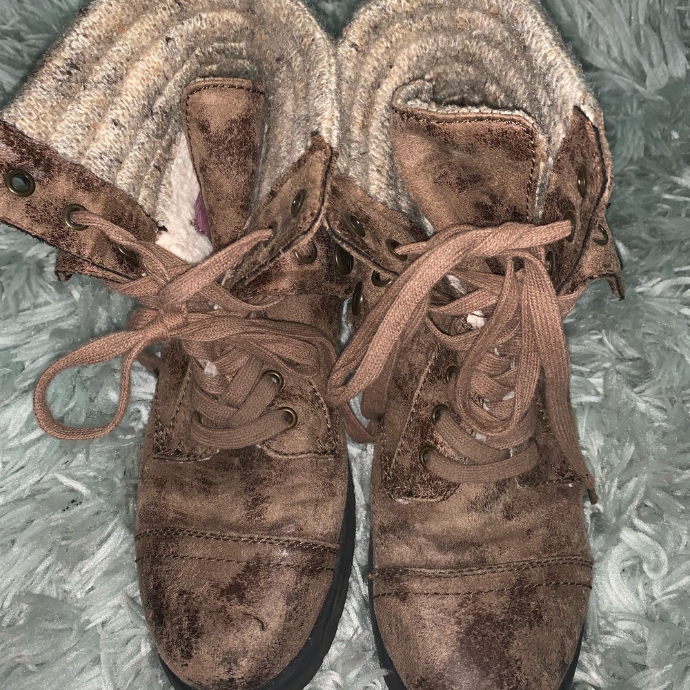Roxy combat boots